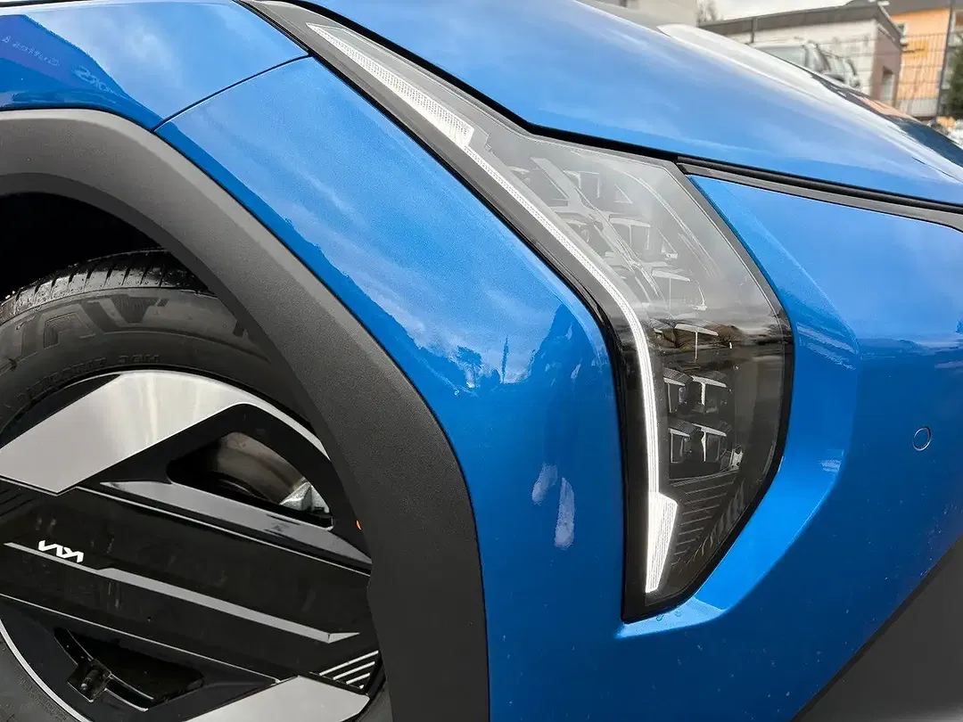 Kia EV4 - Thumbnail 6