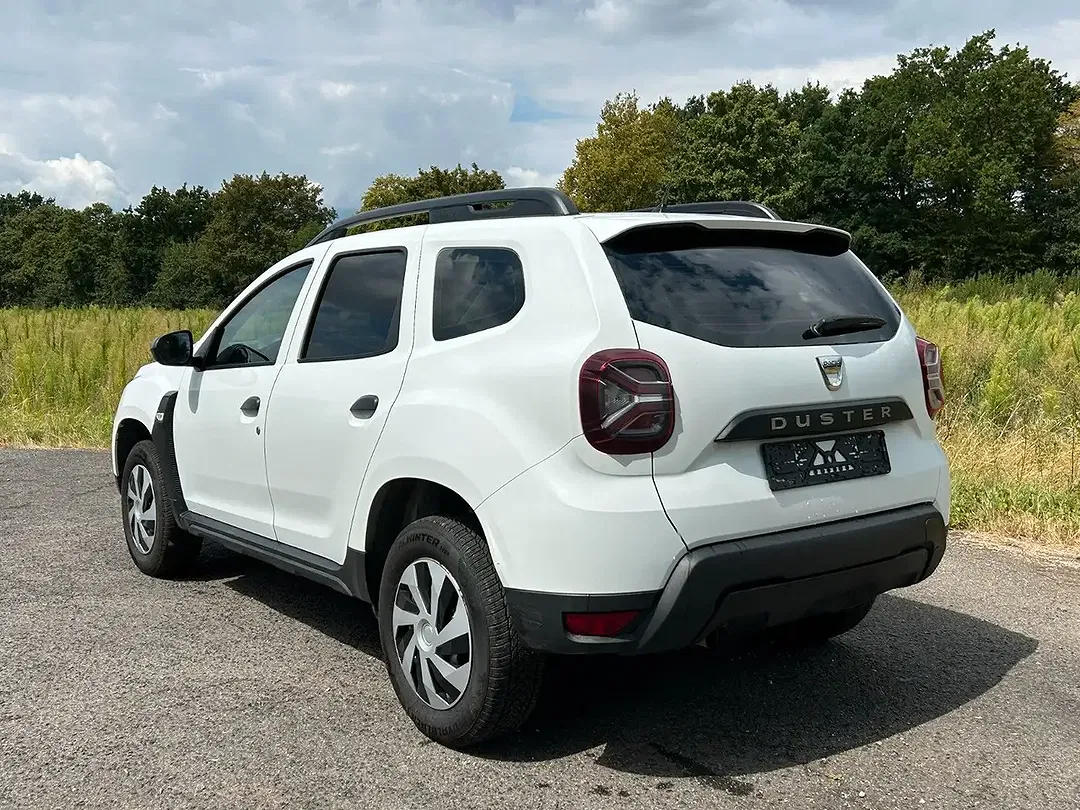 Dacia Duster - Thumbnail 3