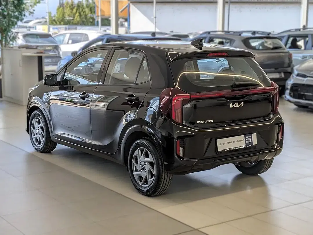 Kia Picanto - Thumbnail 2