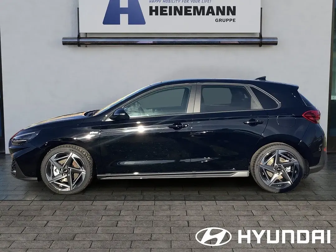 Hyundai i30 - Thumbnail 2