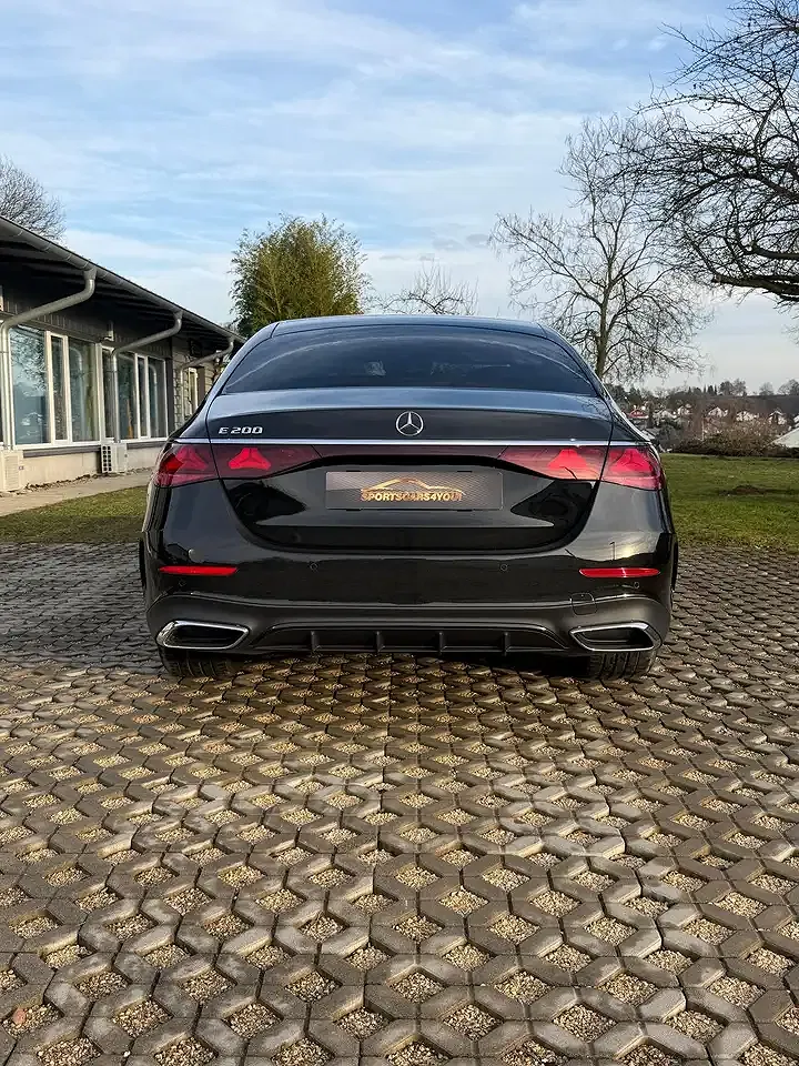 Mercedes-Benz E 200 - Thumbnail 7