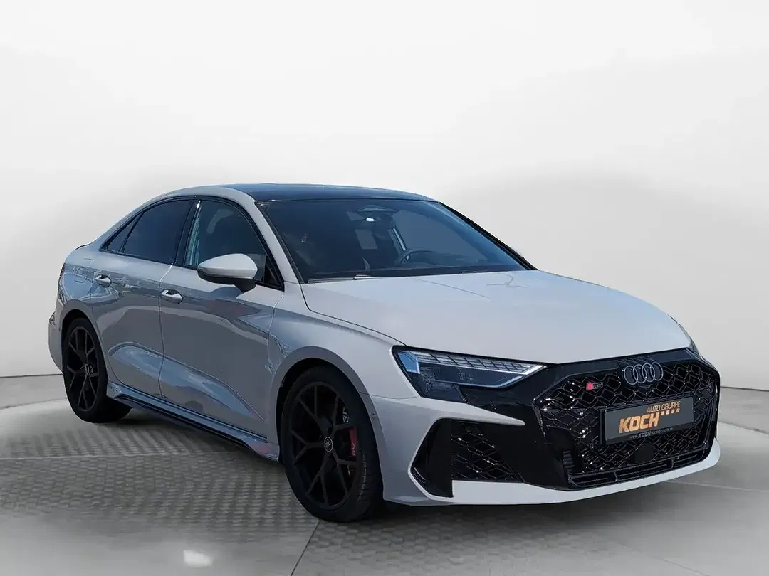 Audi RS3 - Thumbnail 4