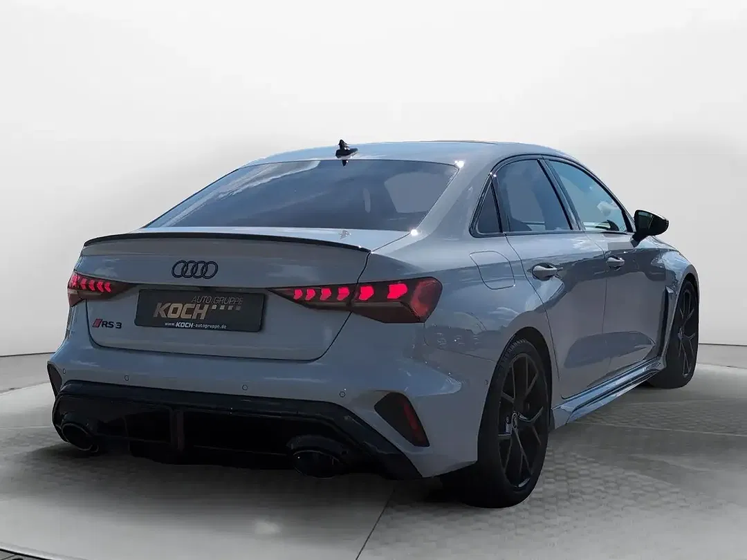 Audi RS3 - Thumbnail 5