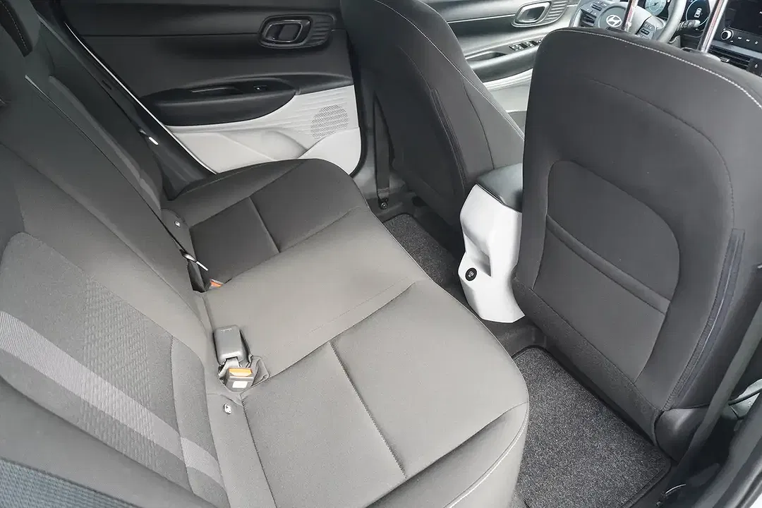 Hyundai i20 - Thumbnail 9