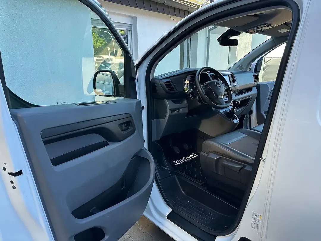 Opel Vivaro - Thumbnail 10