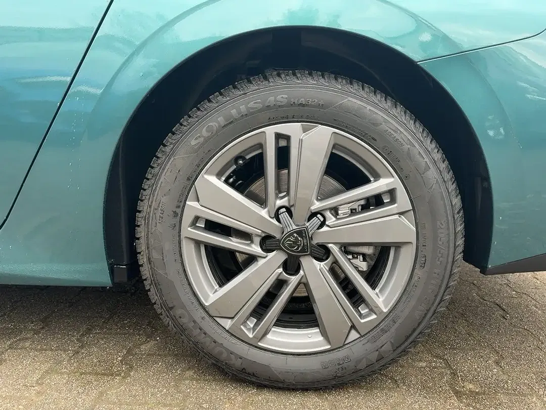 Peugeot 308 - Thumbnail 12