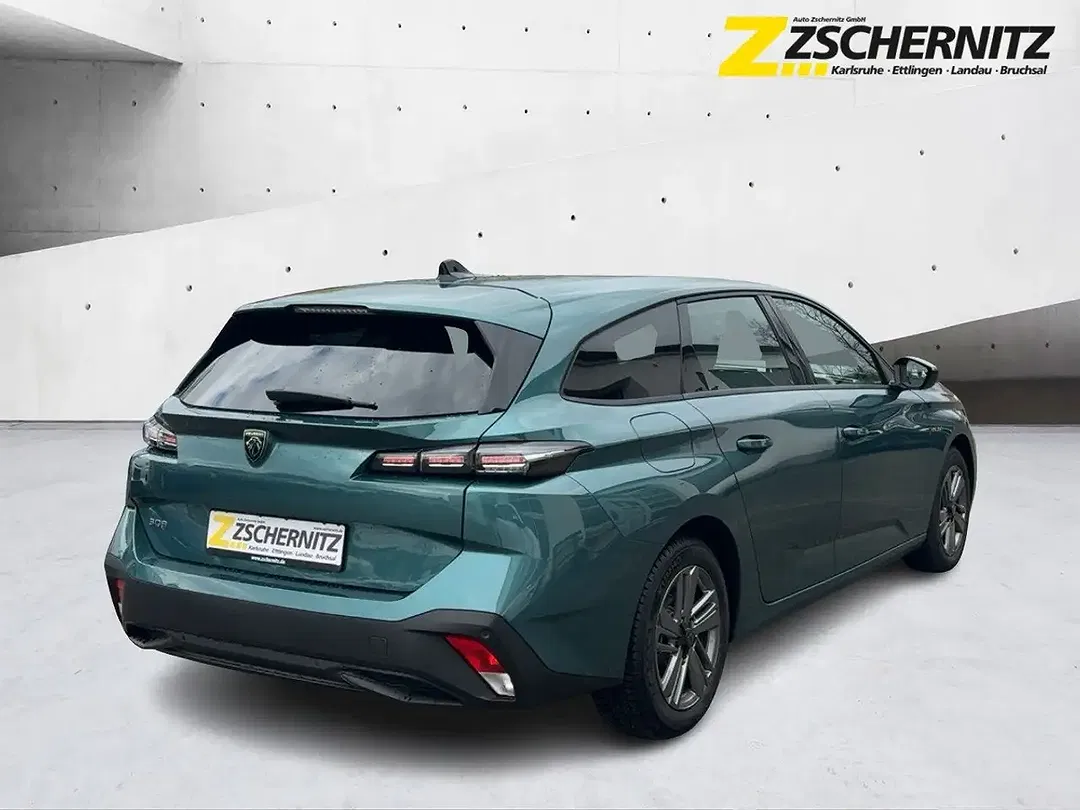 Peugeot 308 - Thumbnail 4