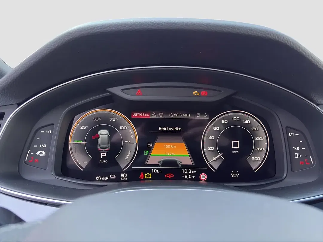 Audi Q8 - Thumbnail 11