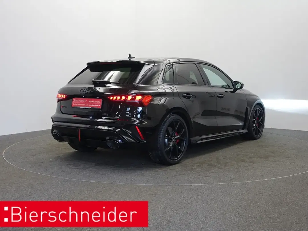 Audi RS3 - Thumbnail 6