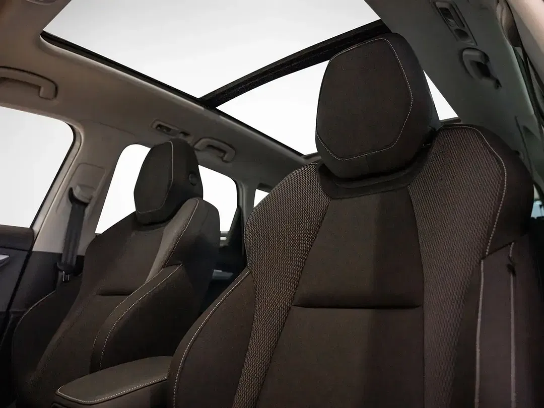 Skoda Karoq - Thumbnail 6