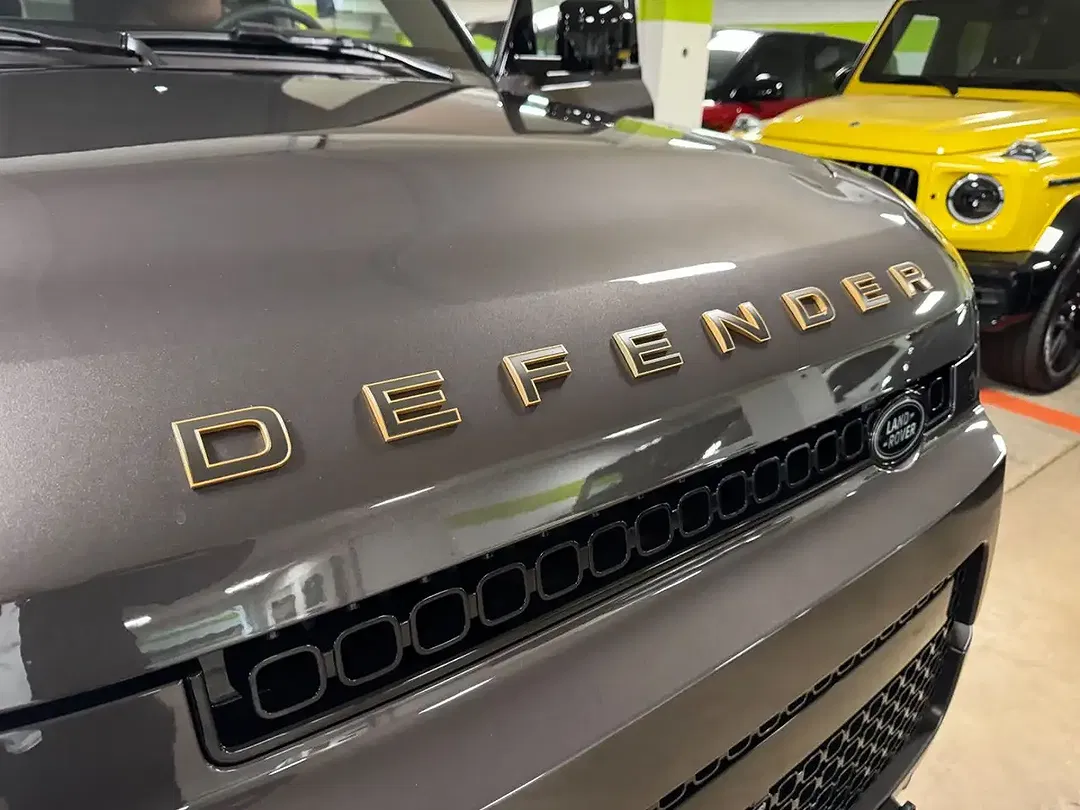 Land Rover Defender - Thumbnail 14