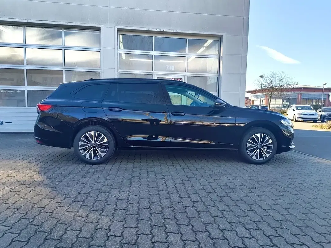 Skoda Superb - Thumbnail 6
