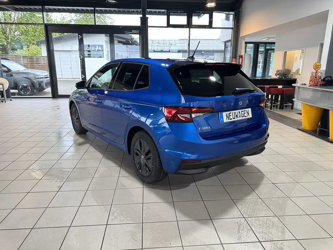 Skoda Fabia - Thumbnail 4