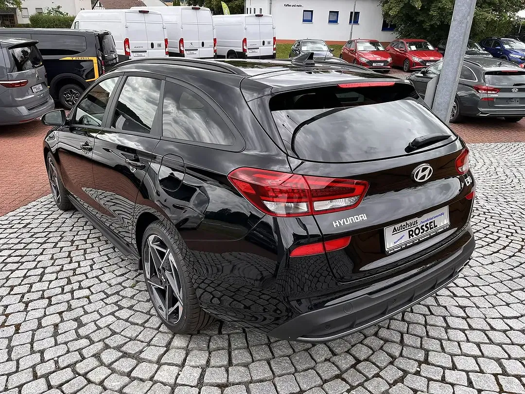Hyundai i30 - Thumbnail 2