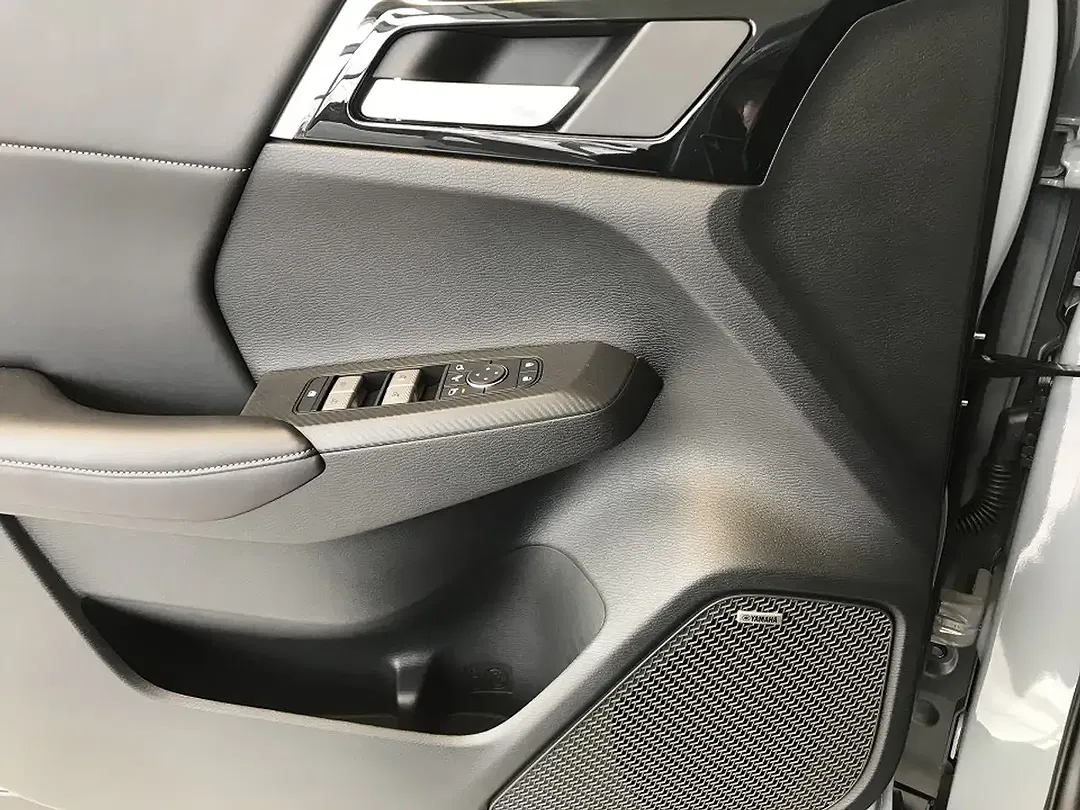 Mitsubishi Outlander - Thumbnail 10