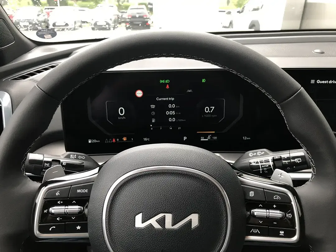 Kia Sorento - Thumbnail 11