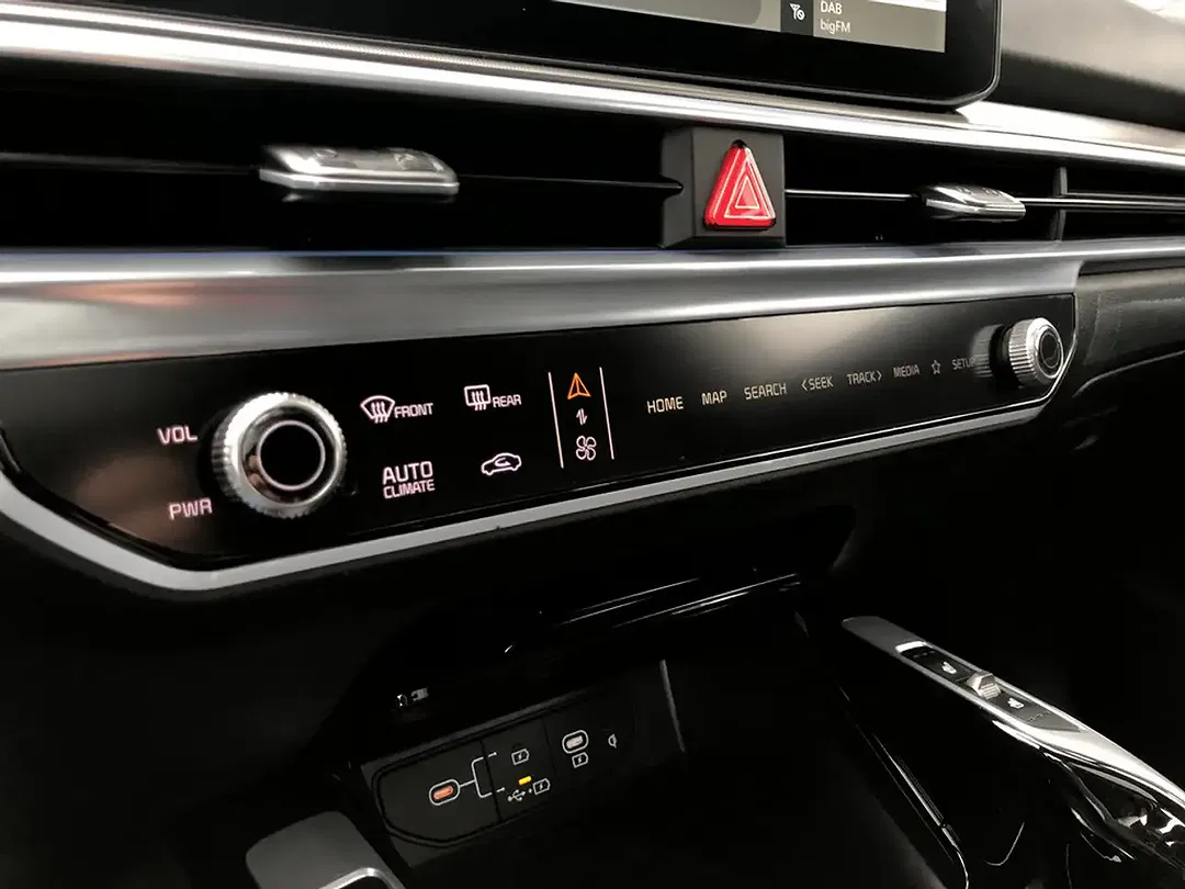 Kia Sorento - Thumbnail 14