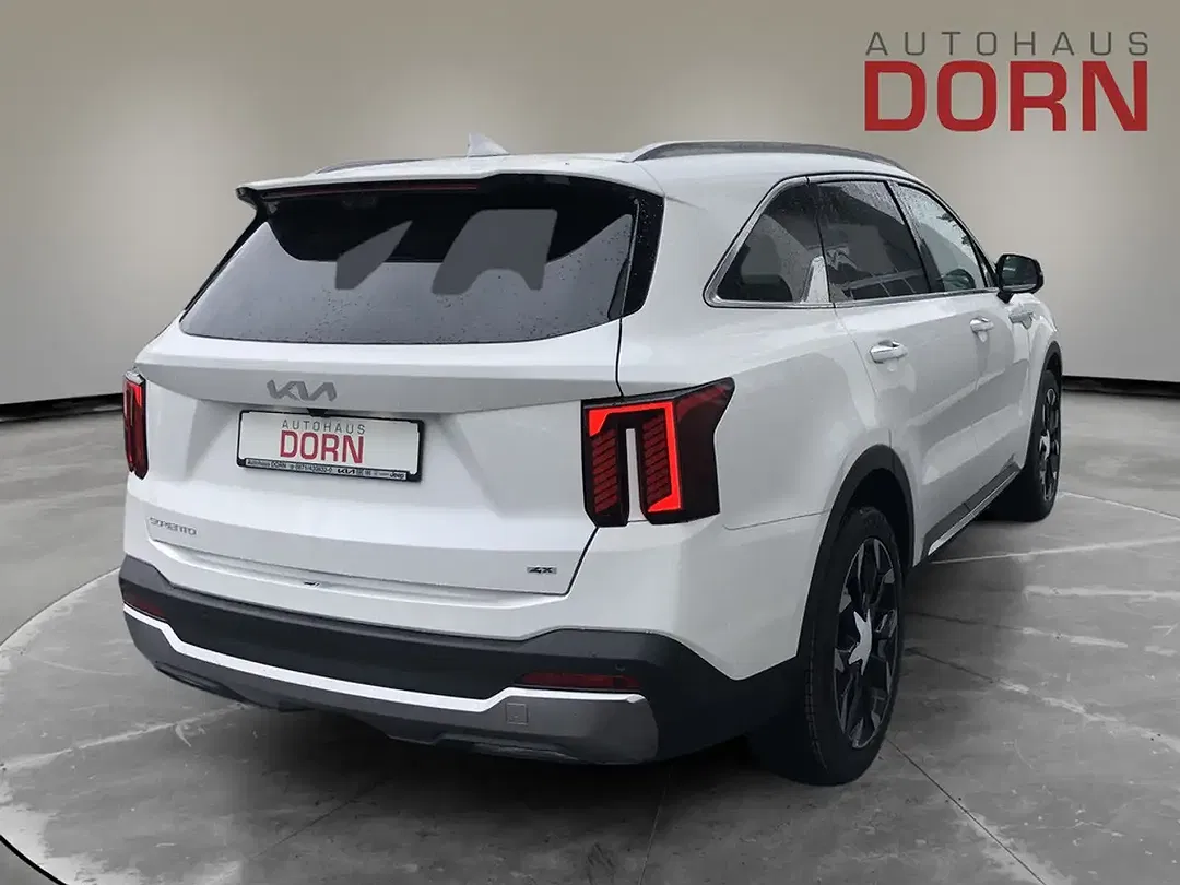 Kia Sorento - Thumbnail 3