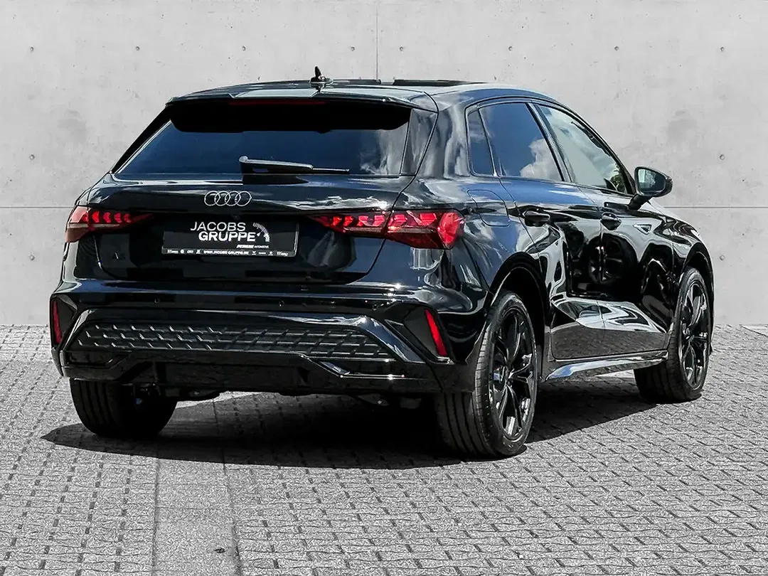 Audi A3 - Thumbnail 2