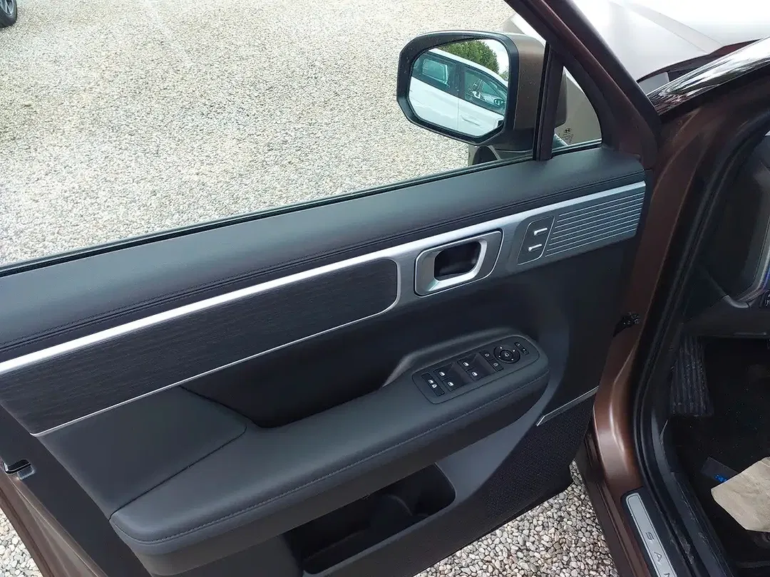 Hyundai SANTA FE - Thumbnail 11
