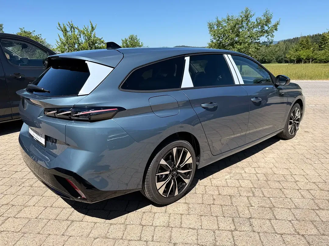 Peugeot 308 - Thumbnail 5