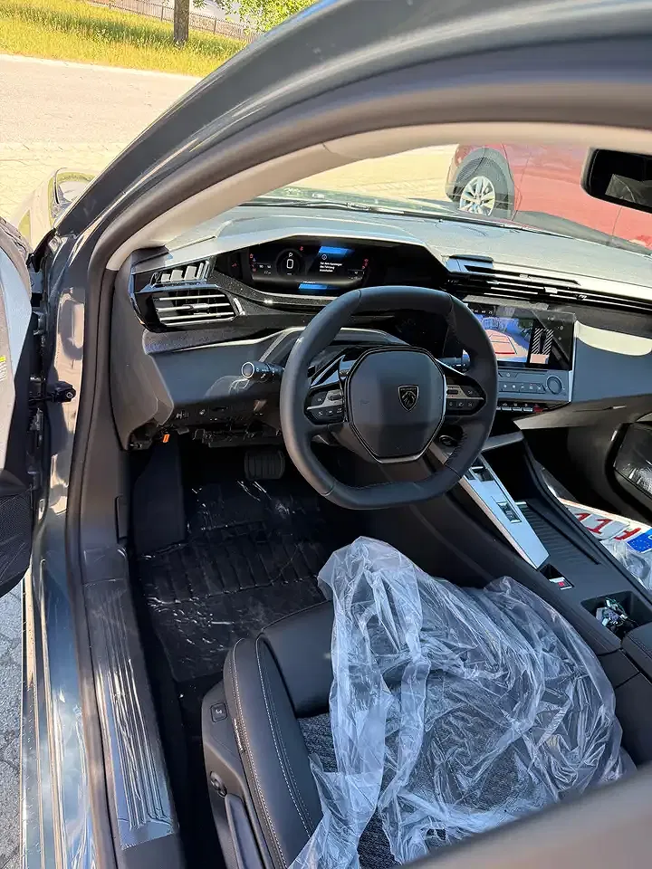 Peugeot 308 - Thumbnail 8