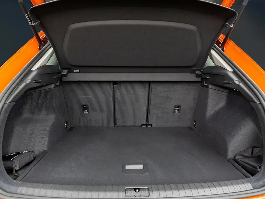 Audi Q3 - Thumbnail 12