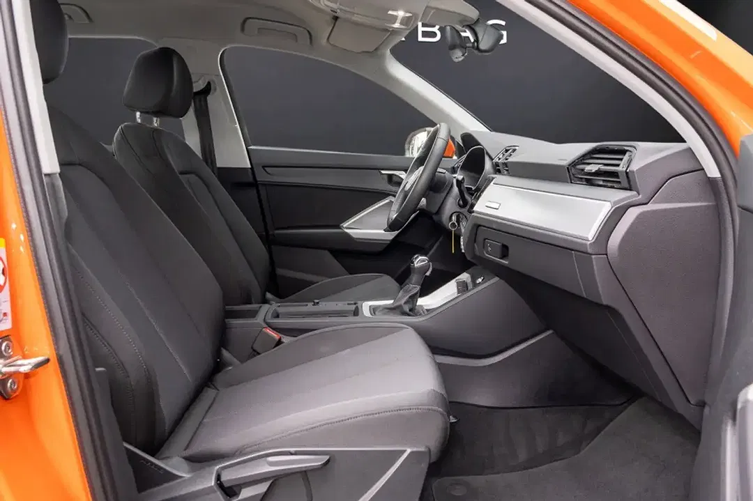 Audi Q3 - Thumbnail 8