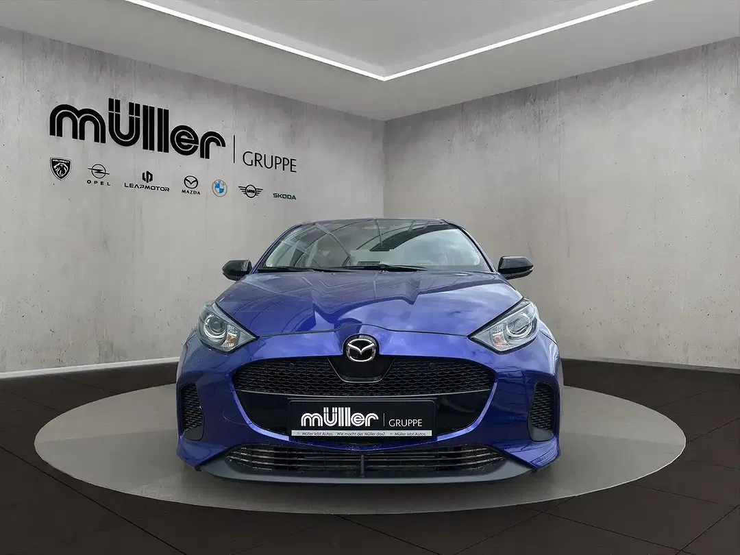 Mazda 2 - Thumbnail 3
