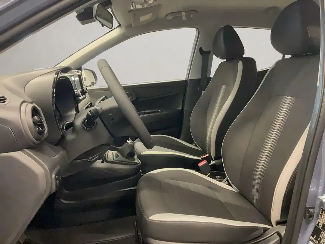 Hyundai i10 - Thumbnail 11