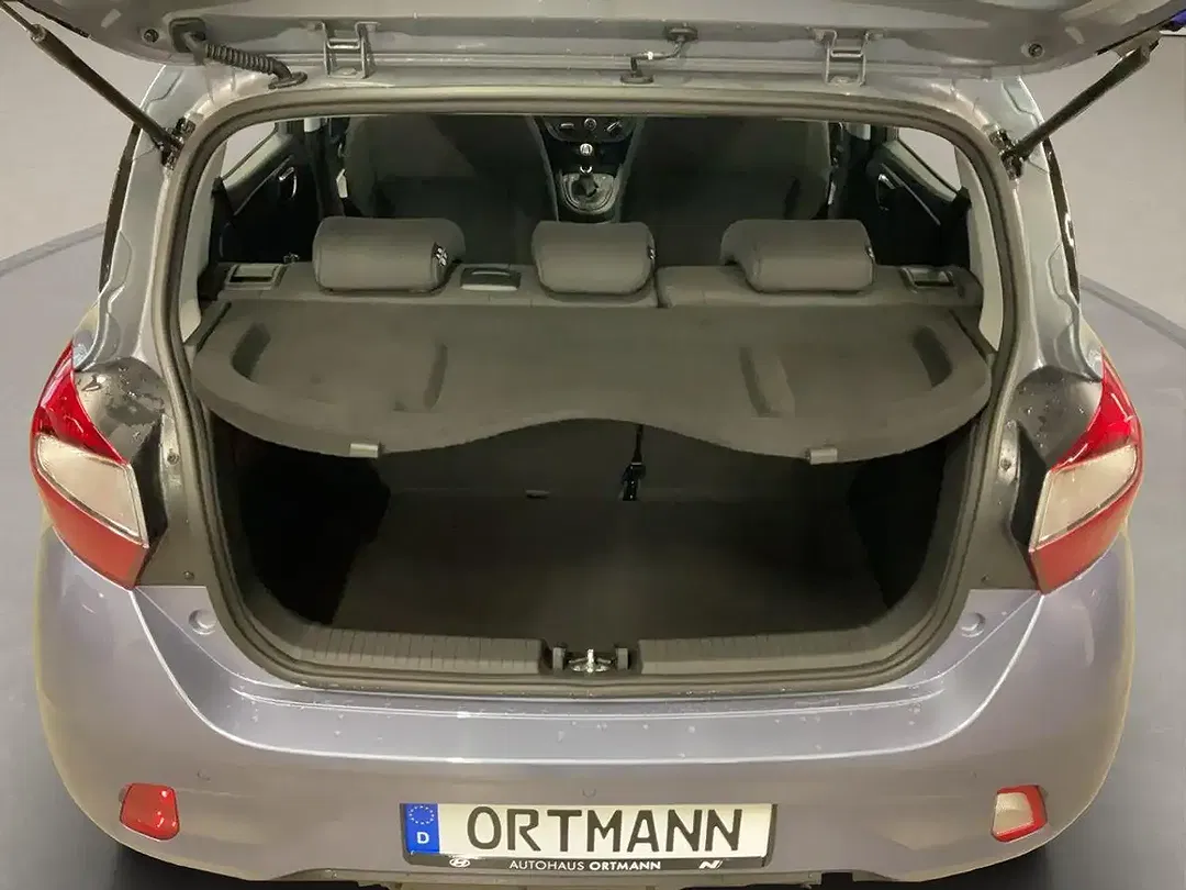 Hyundai i10 - Thumbnail 13