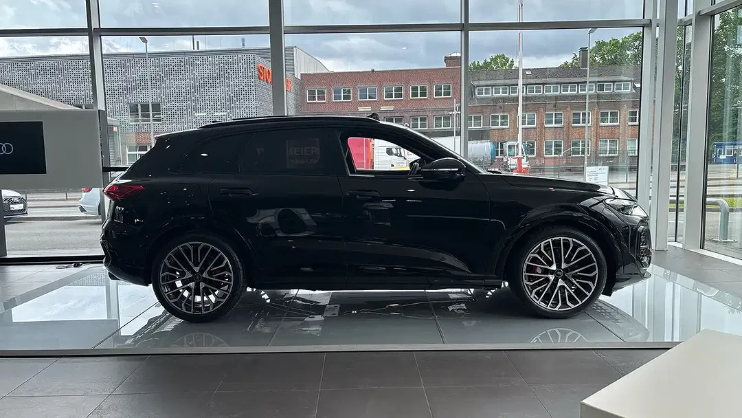 Audi SQ5 - Thumbnail 2