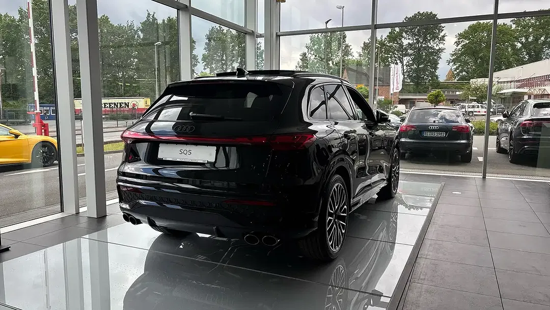 Audi SQ5 - Thumbnail 3