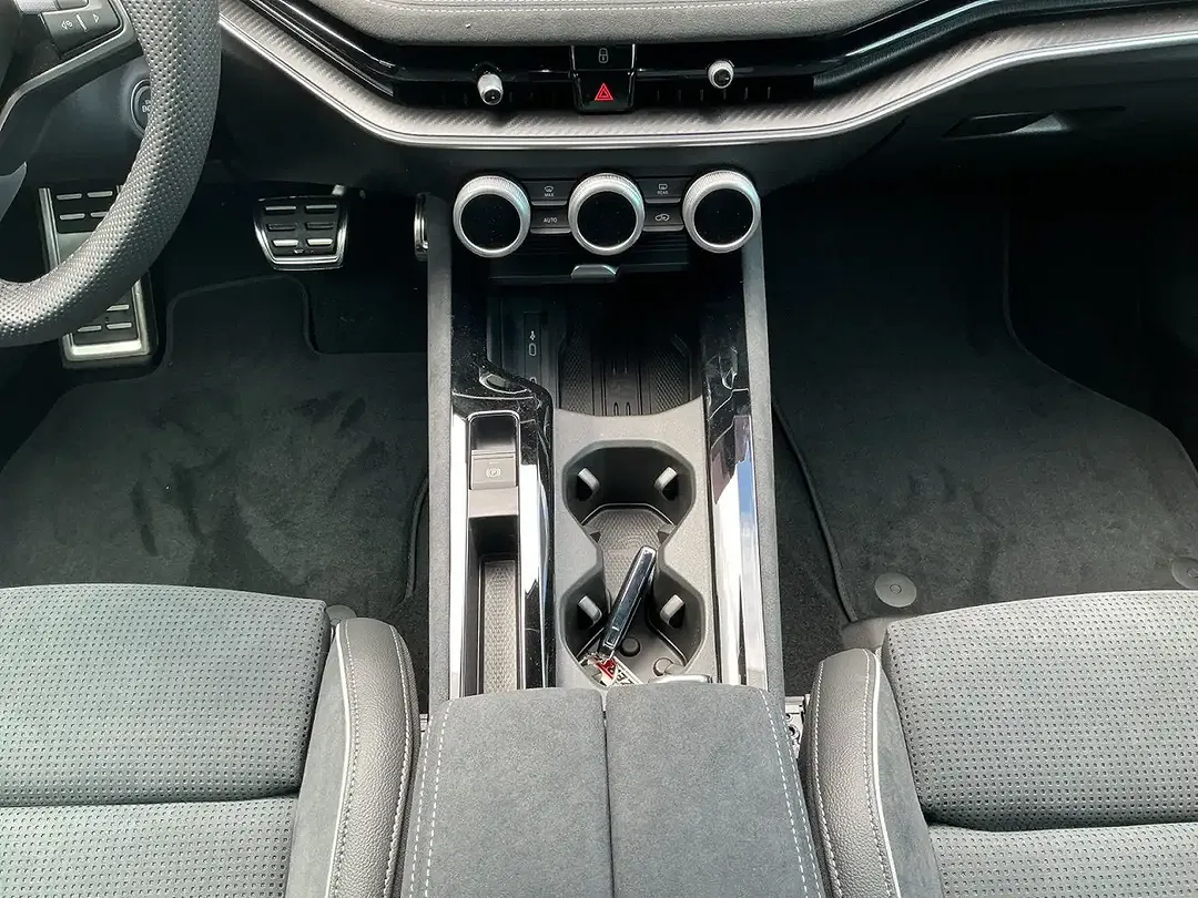 Skoda Superb - Thumbnail 7
