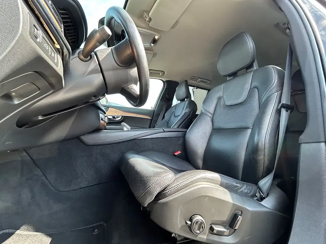 Volvo XC90 - Thumbnail 10