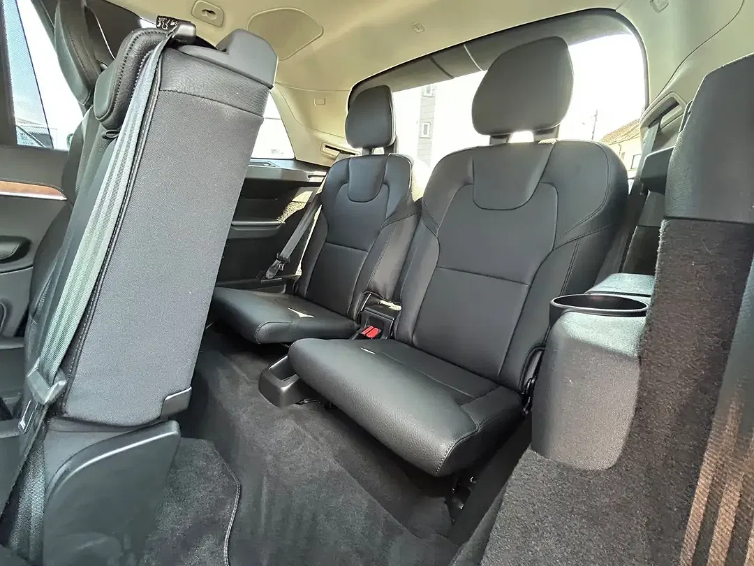 Volvo XC90 - Thumbnail 12