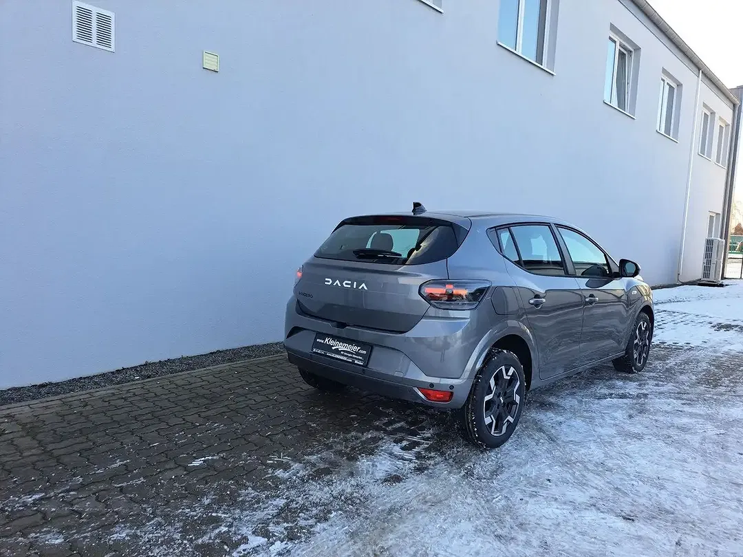 Dacia Sandero - Thumbnail 5