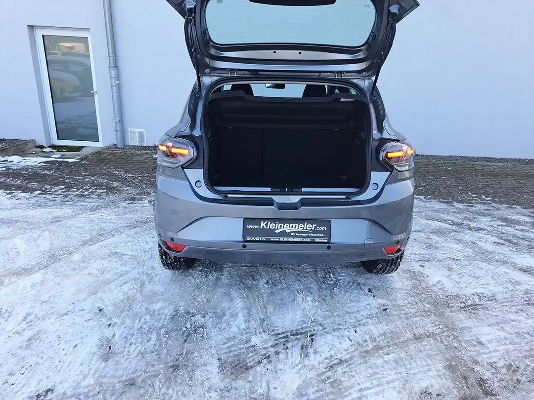 Dacia Sandero - Thumbnail 8