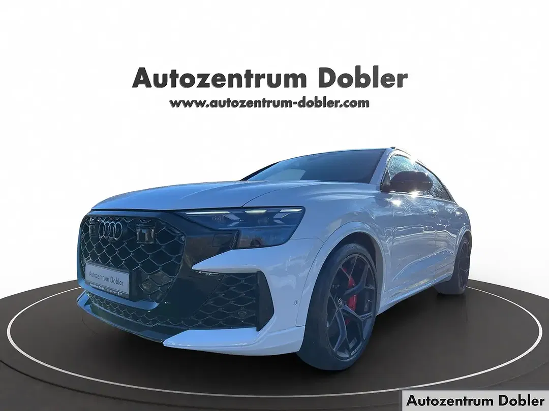 Audi RS Q8 - Thumbnail 1