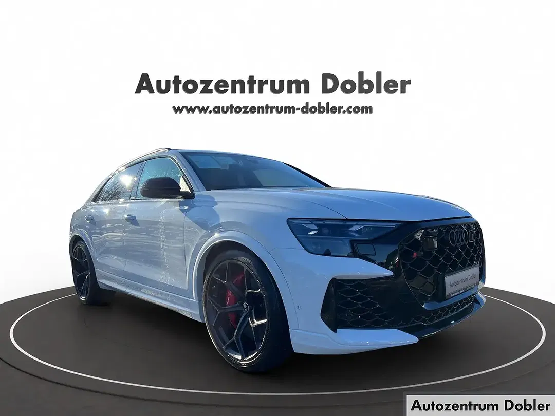 Audi RS Q8 - Thumbnail 3