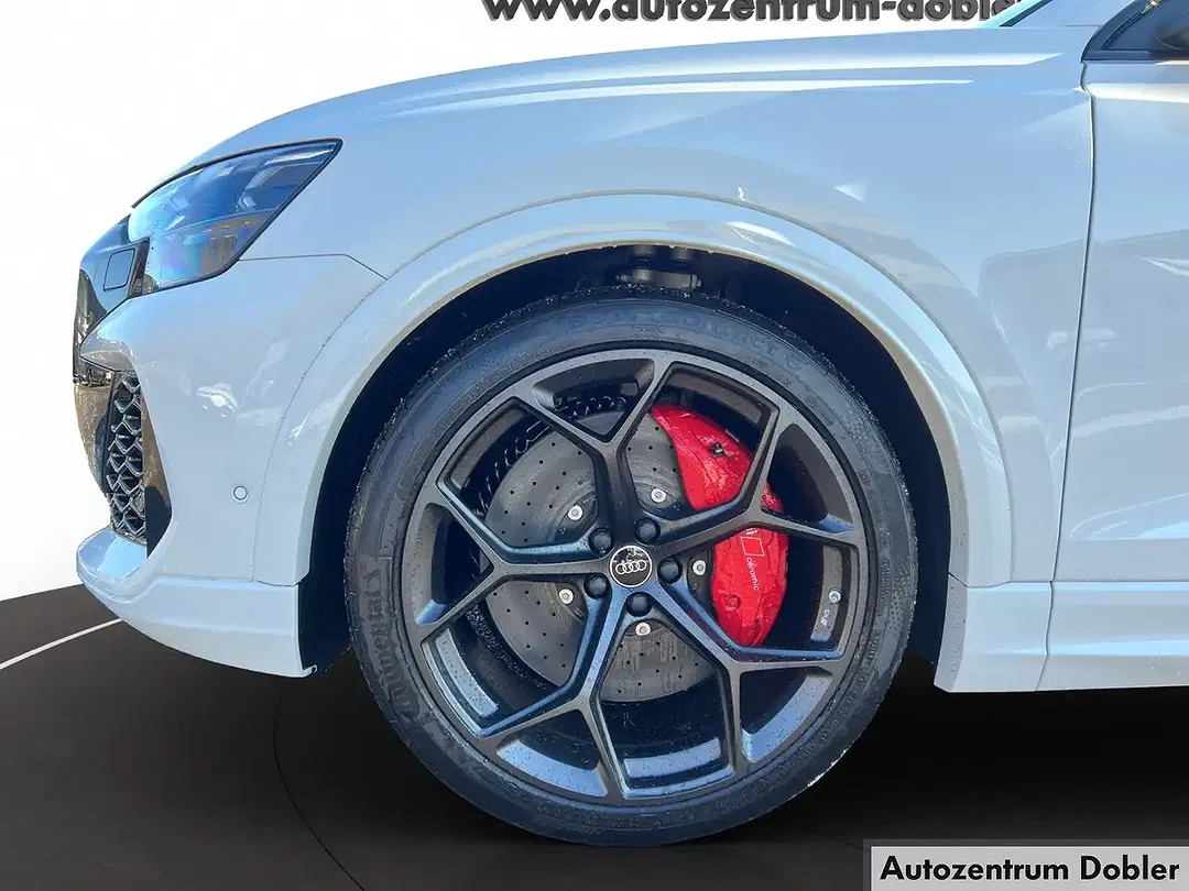 Audi RS Q8 - Thumbnail 5