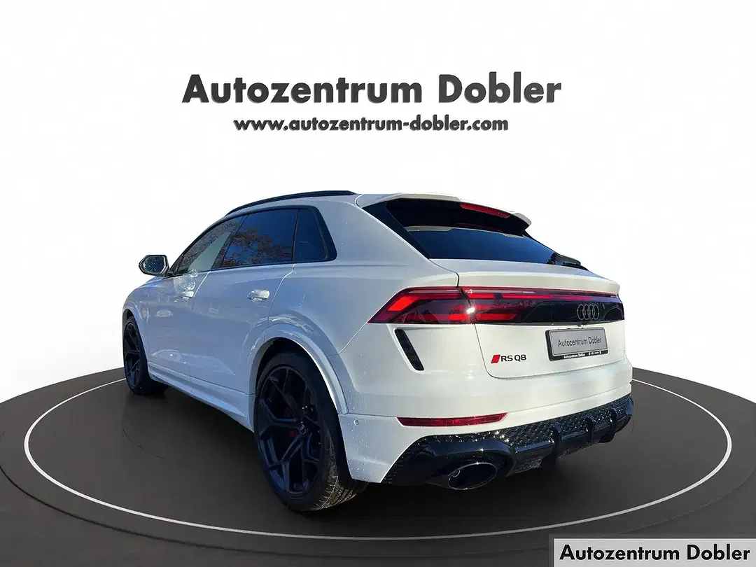 Audi RS Q8 - Thumbnail 6