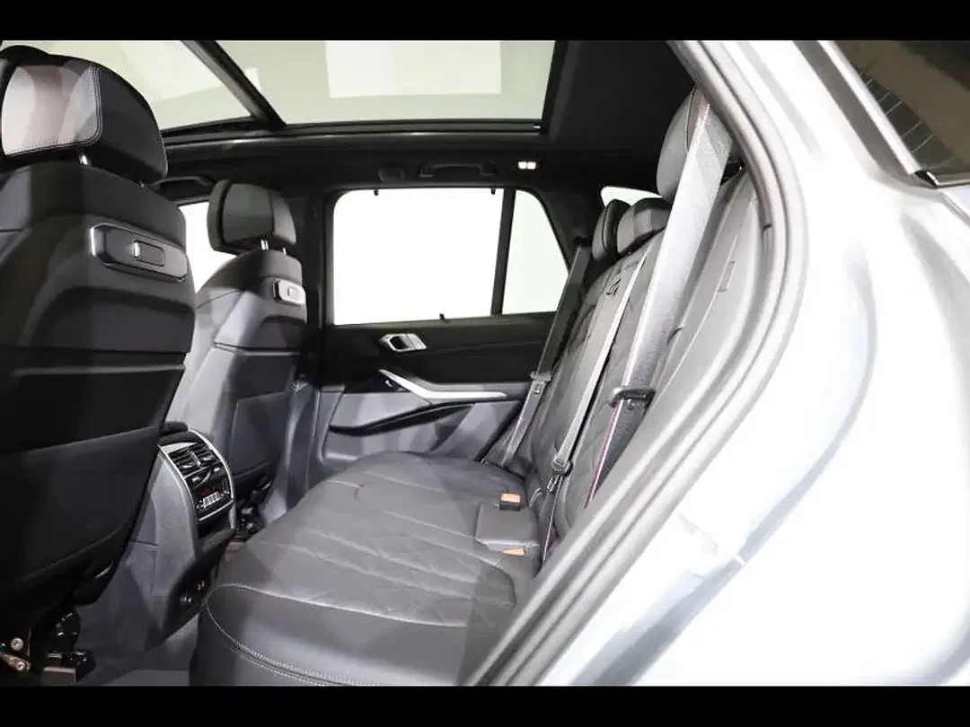 BMW X5 - Thumbnail 10