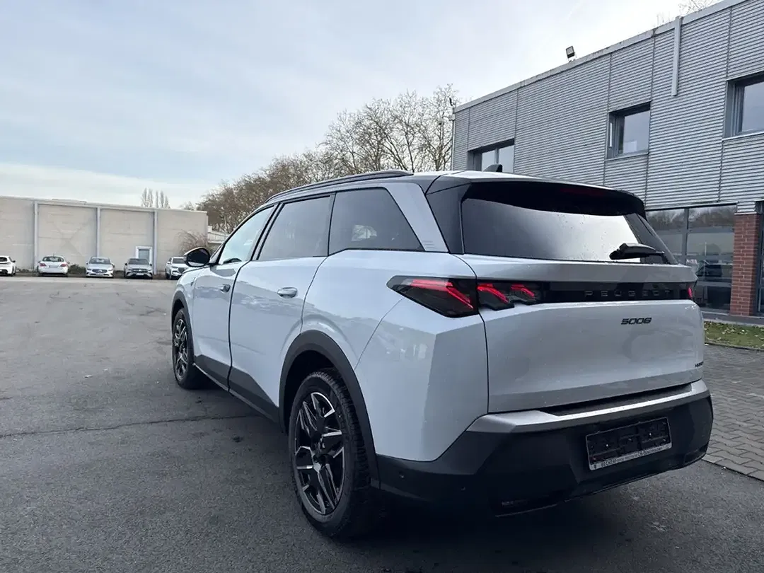 Peugeot 5008 - Thumbnail 7