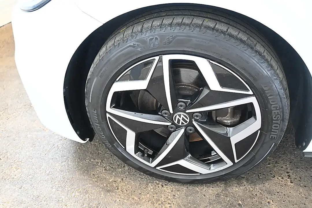 Volkswagen ID.3 - Thumbnail 11