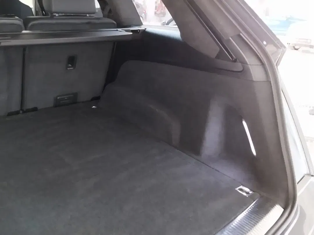 Audi SQ7 - Thumbnail 11