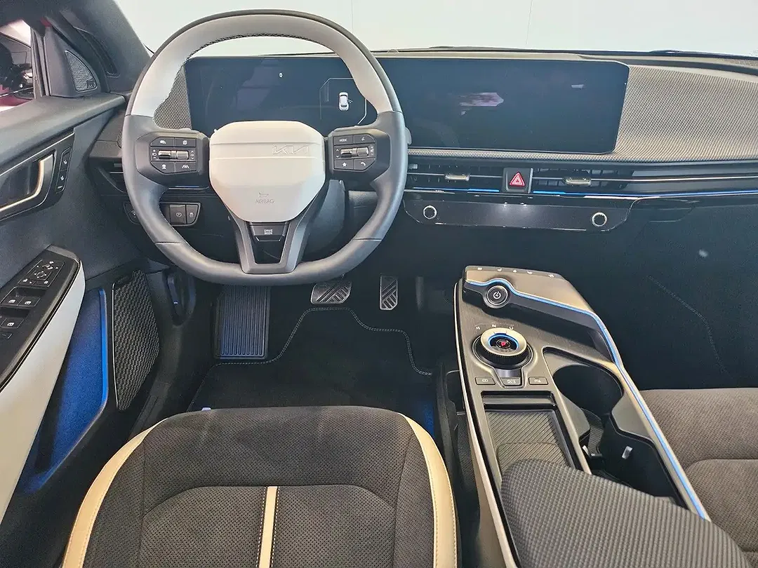 Kia EV6 - Thumbnail 9