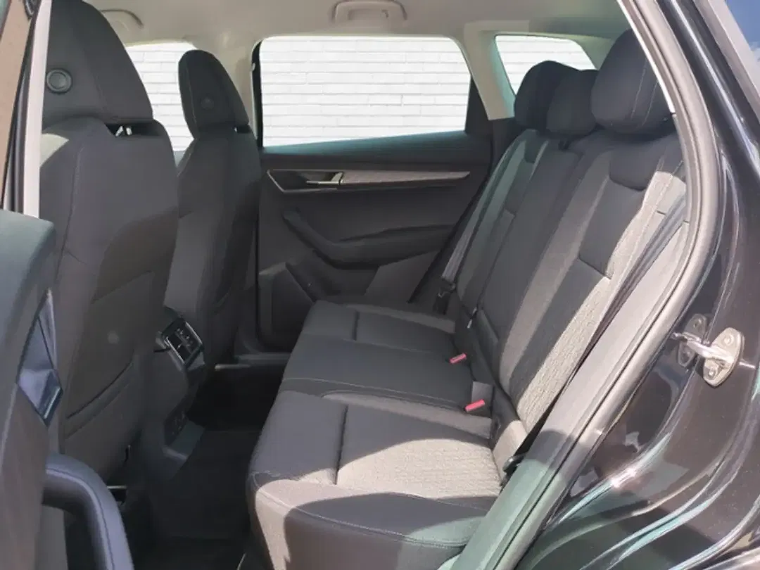 Skoda Karoq - Thumbnail 10