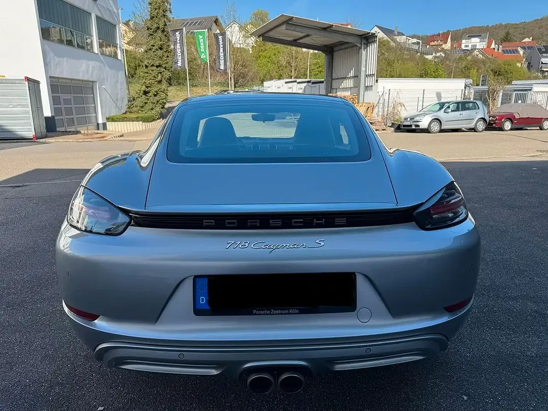 Porsche Cayman - Thumbnail 4