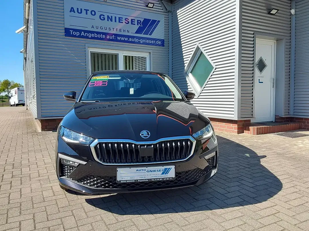 Skoda Scala - Thumbnail 2